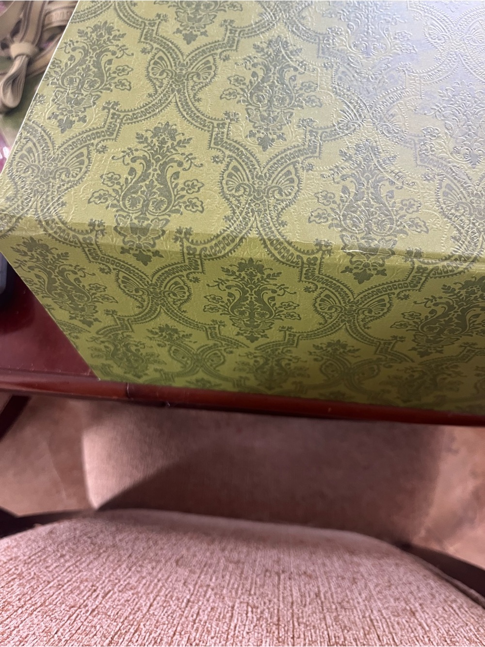 Large Gucci Box 15”L x 11.5”W x 6”D - Picture 8 of 10